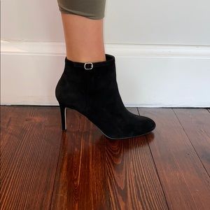 Ann Taylor 3.5” heel